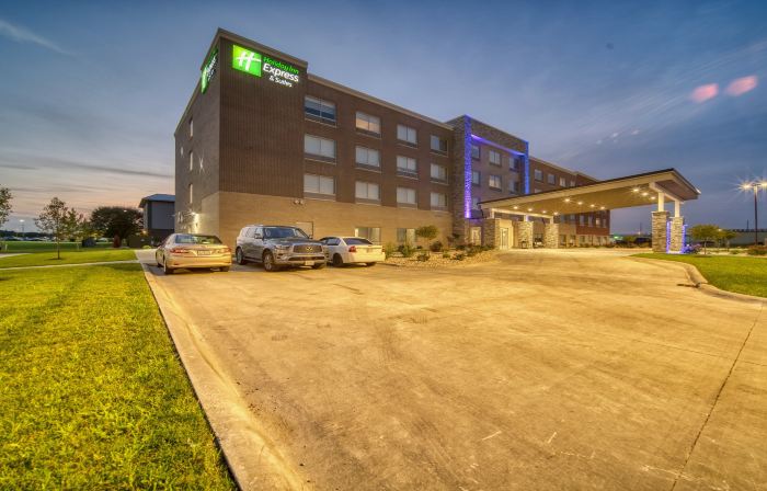 Holiday Inn Express & Suites KOKOMO SOUTH by IHG
