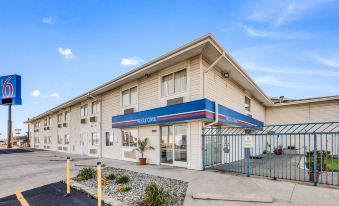 Motel 6 Fort Wayne, IN