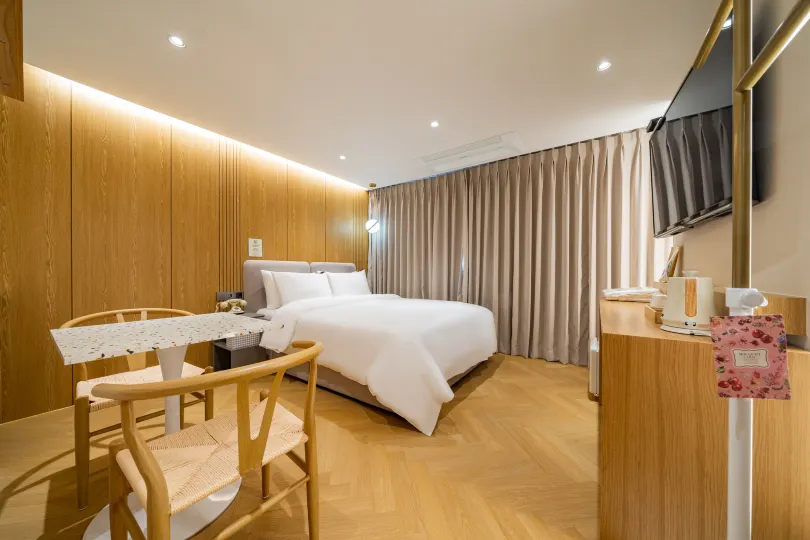 กิมแฮ โฮเทล กรานาดา