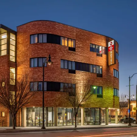 Best Western Plus Philadelphia Airport South at Widener University