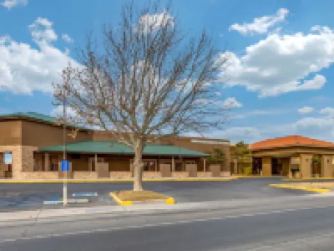 클라리온 인 & 스위트 로스웰 로즈웰 호텔