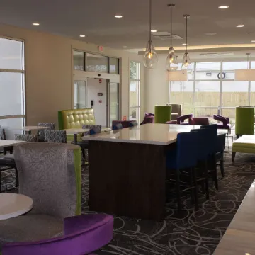 La Quinta Inn & Suites by Wyndham Mobile