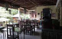 Mountain View Resort & Spa Hotels in Mandolang