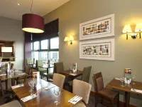 Premier Inn London Wimbledon South マートンのホテル