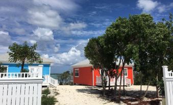 Mangrove Cay Sea View Villas