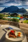 Clouds Estate - breakfast