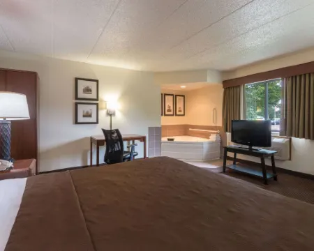 AmericInn by Wyndham Minocqua Hotels in Oneida County