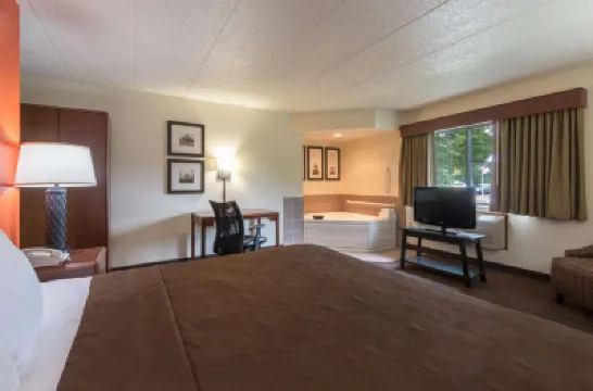 AmericInn by Wyndham Minocqua のホテル