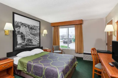 Super 8 by Wyndham Athens Hotels in Athens
