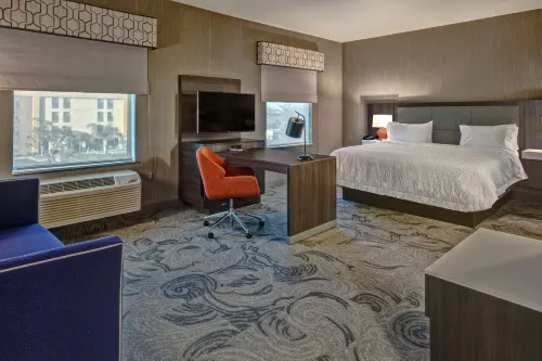 햄프턴 인 프레즈노 에어포트