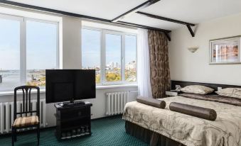 River Park Hotel