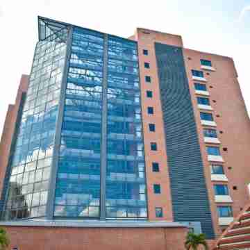 Hotel Embassy Suites by Hilton Valencia Hotel Exterior