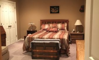 Grabers Green Gables B&B - Housity