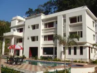 Corbett Mist Resort - bar