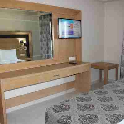 Grand Meteora Hotel Rooms