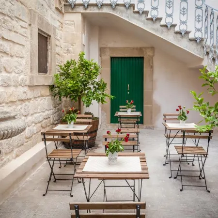 Palazzo Montalbano
