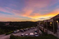 Logis Hôtels - le Belvédère - Hôtel 2 étoiles et Restaurant - parking