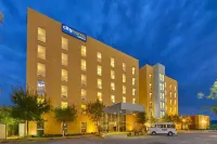 City Express Suites by Marriott Silao Aeropuerto فنادق في Silao