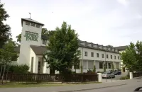 耶姆博公園飯店 Bismarckturm附近的飯店