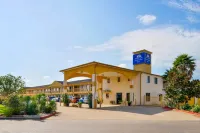 Americas Best Value Inn and Suites-Waller Prairie View Hotels in Waller