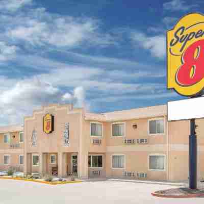 Super 8 by Wyndham Bloomfield Hotel Exterior