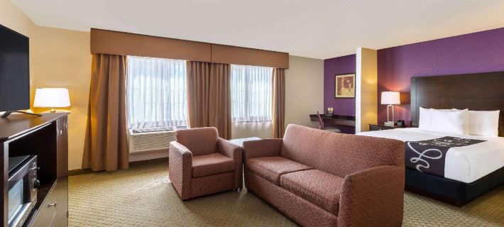 La Quinta Inn & Suites by Wyndham Spokane Valley Ξενοδοχεία στην πόλη Spokane County