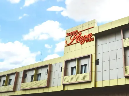 Tacloban Plaza Hotel Отели рядом с Аэропорт Д. З. Ромуальдес