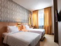 Grand Impression Hotel Medan Hotel dekat Smpg Melati