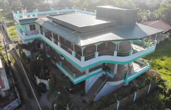 艾姆希內爾海灘度假村及活動場所