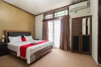RedDoorz Syariah Near Kawasan Saribu Rumah Gadang Solok Selatan