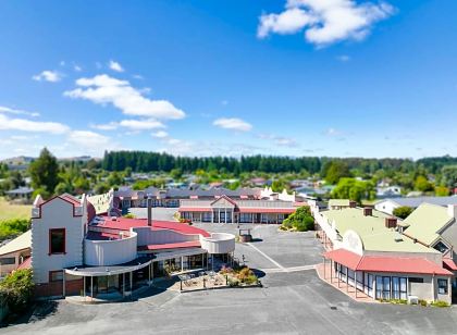 The Village Inn Hotel Te Anau