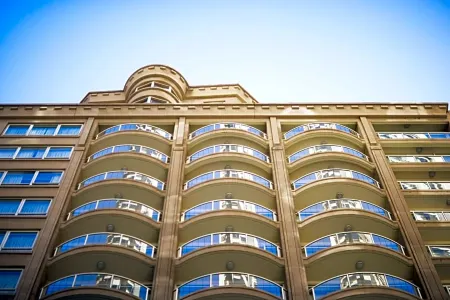 Mantra 2 Bond Street Sydney