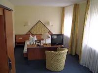 Hotel Alexander - Parking