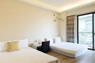 Rainbow Field House فنادق في 