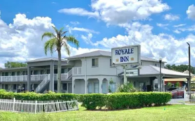 Rodeway Inn Hotels in Polk County