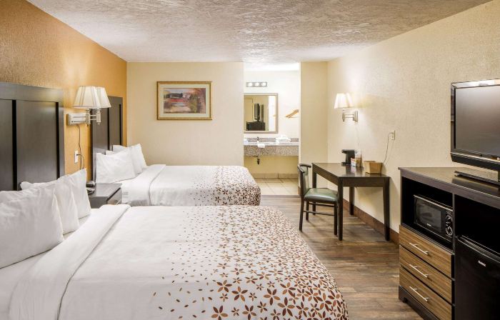 Americana Inn a Travelodge by Wyndham
