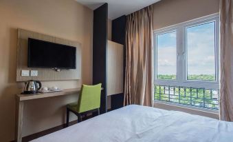 Hotel 101 Ulu Tiram