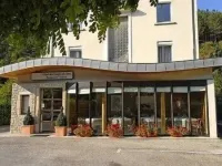 Logis Hotel Restaurant des Gorges du Tarn Hotels in Saint-Julien-dArpaon