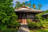 Picard Beach Cottages Hotels near Fort Shirley
