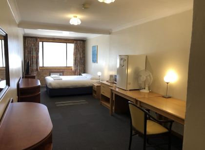 Canberra Lyneham Motor Inn