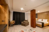 Adresin Hotel