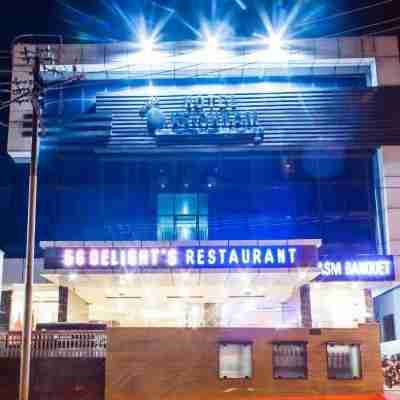 Hotel Krishnam Vrindavan Hotel Exterior