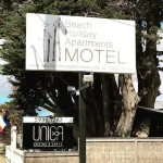 Peninsula Beach Motel فنادق في Capel Sound