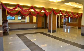 Max Hotels Prayagraj