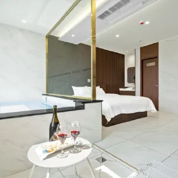 Daebudo Arcano Hotel Poolvilla アイランド・カントリークラブ周辺のホテル