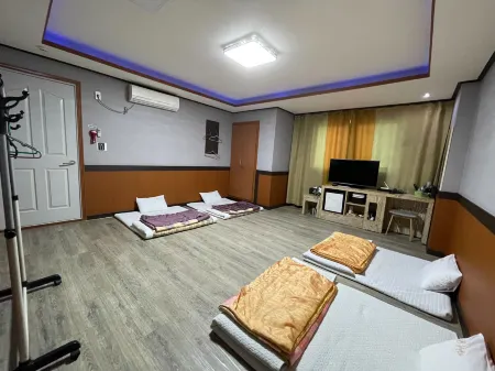 Haenam Bali Отели рядом с достопримечательностью «Jindo Mysterious Sea Route»