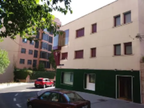 Ayz Javier Cabrini - Auto Check-in Property