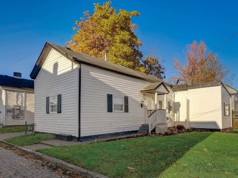 Frontdesk 2 Br House Near Cardinal Stadium