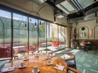 Novotel Mexico City World Trade Center Отели рядом с достопримечательностью «Наполес»