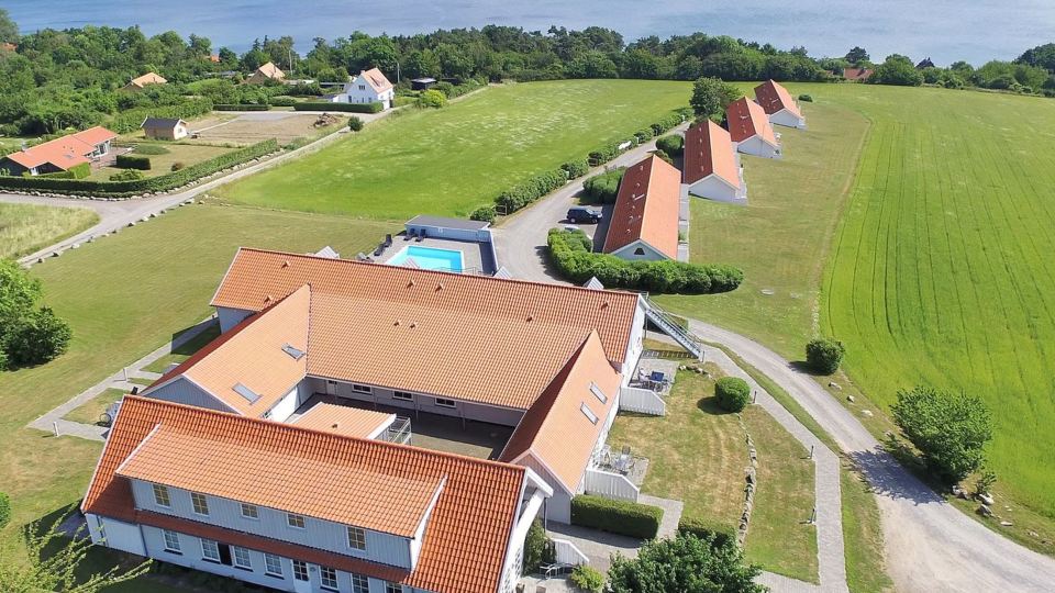 "Frederique" - 400m from the Sea